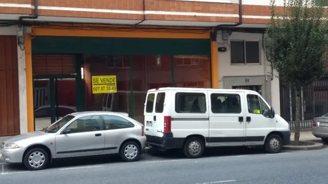 Local comercial en venta en Calle de Miguel de Cervantes, 64, Parroquias Este (Lugo Capital) de 70.000 €