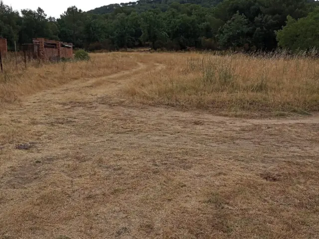 Rustic farm in La Batlloria