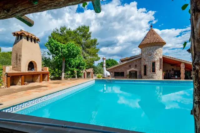 Rustic Finca in La Coma