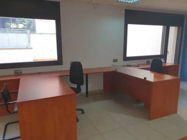Office for rent in Centre, Tona of 220 €<span>/month</span>