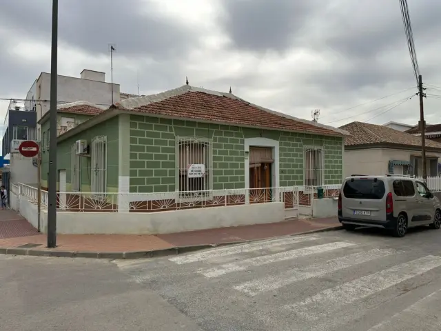 Chalet en calle de Alejandro Medina, 16
