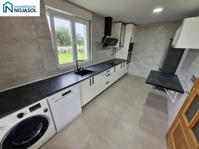 Detached house on Calle de la Ojerada photo 12