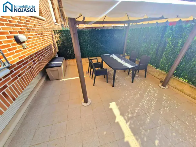 Apartment on Calle de la Brava photo 2