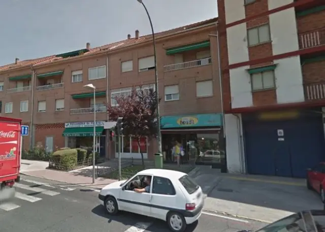 Local comercial en alquiler en Avenida de la Vía Roma, cerca de Calle de Riaza, Vía Romana (Segovia Capital) de 750 €<span>/mes</span>