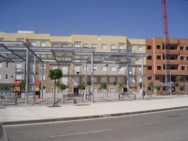 Apartment for sale in Suerte de Saavedra-Atalaya, Ronda Sur-Suerte de Saavedra (Badajoz Capital) of 120.000 €