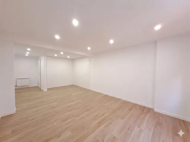 Apartment on Calle de San Francisco