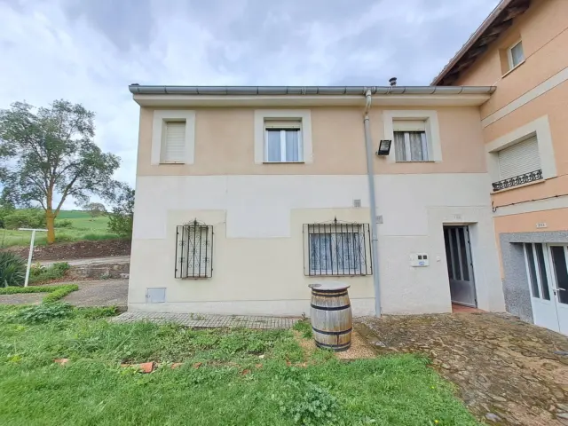 Semi-detached house on Calle de Eras Medio