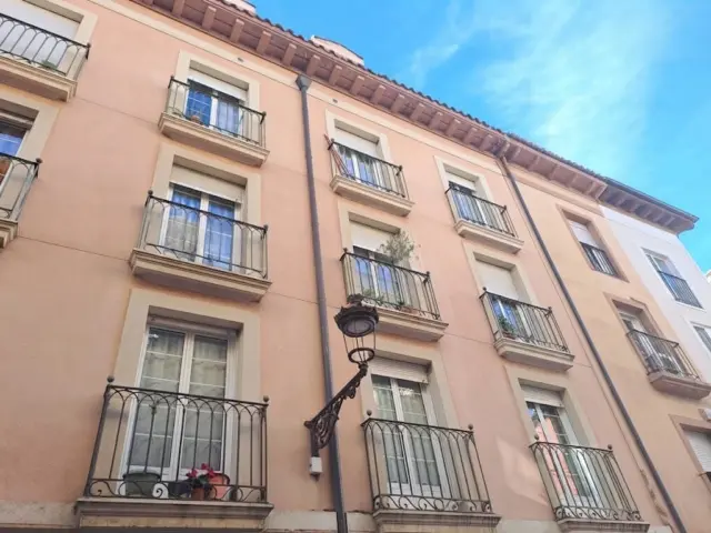 Apartment on Calle de Fernán González