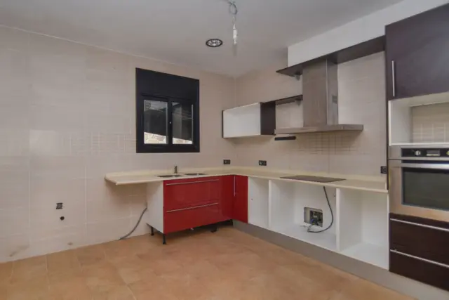 House on Carrer del Baix Ebre, 26
