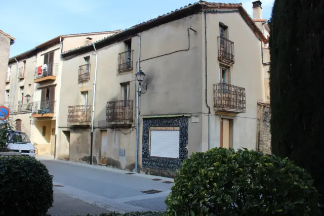 House for sale in Carrer doctor Joan Vidal, Les Planes d'Hostoles of 63.000 €