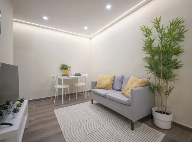 Flat on Carrer del Montsant, 28 photo 2