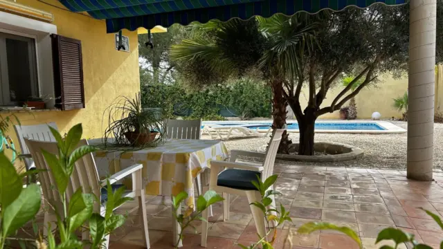 Single-family chalet on Calle Pago de Las Arboledas