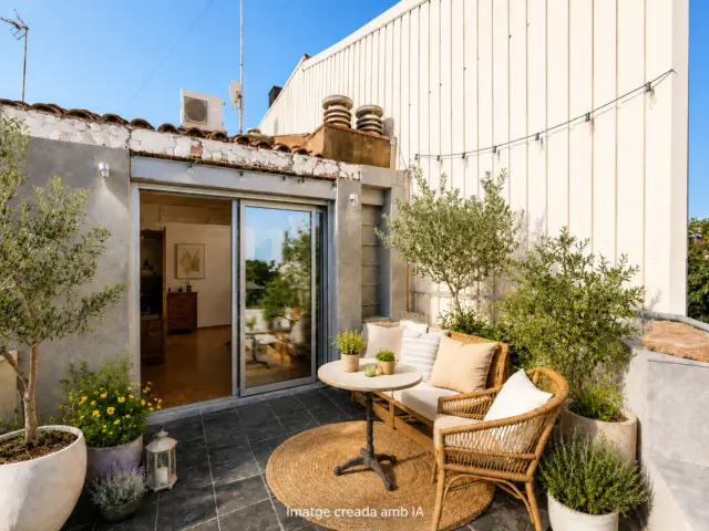 House on Carrer de Clavé photo 34