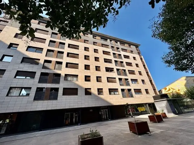 Apartment at Plaza de Josefa Ardanaz, 3