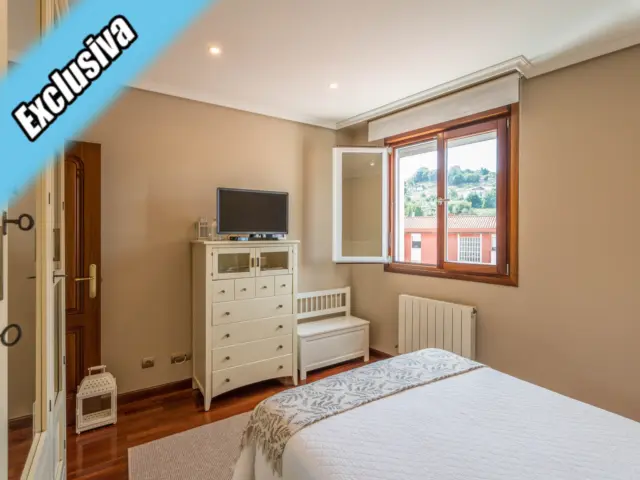 Duplex at Calle Emperador, 1 photo 92