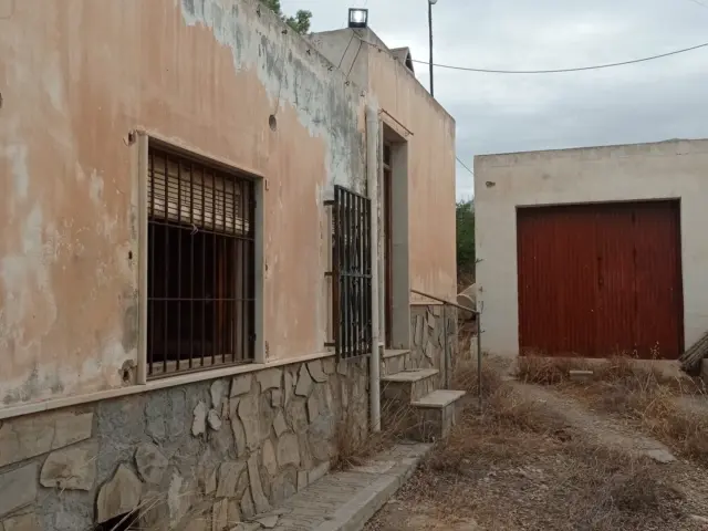 Rustic finca in Pampanico