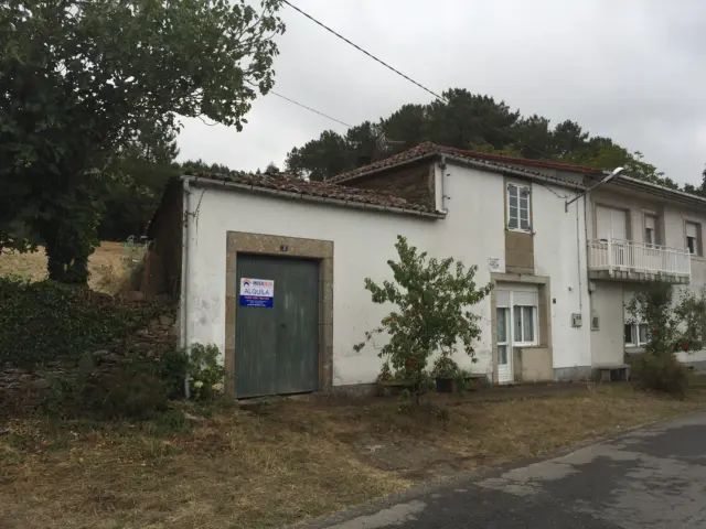 House on Feira Nova Street photo 13