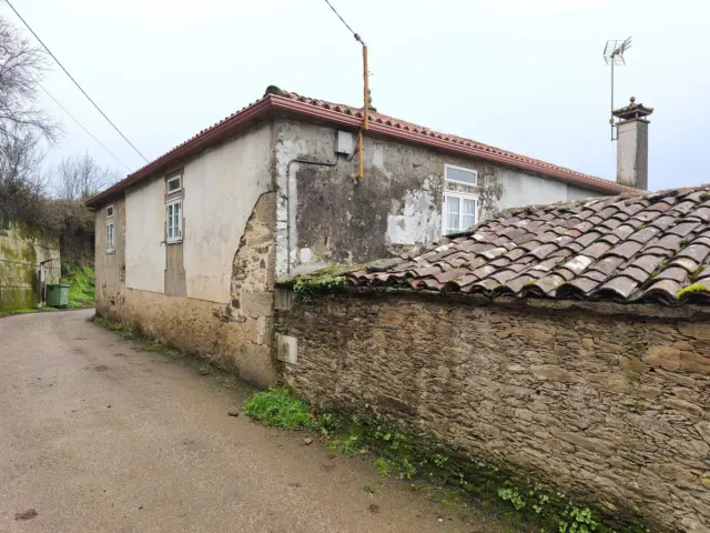 Rustic finca on Calle Santa Baia