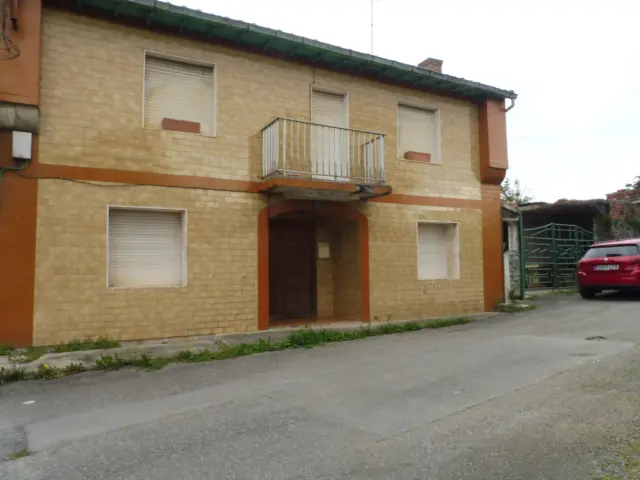Casa rústica en venta en Calle San Julián, Arce (Piélagos) de 150.000 €