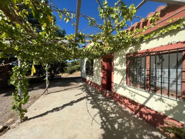 Chalet on Calle Paraje Moriana, No. S/N photo 5