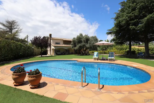 Chalet unifamiliar en Carrer dels Esports, 294