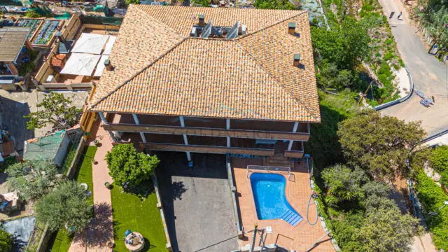 Semi-detached house on Carrer del Sacrament, 23 photo 191