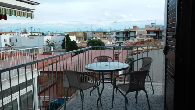 Apartment for rent in Calle del Islote de Alborán, 8, Platja d'Oliva (Oliva) of 400 €