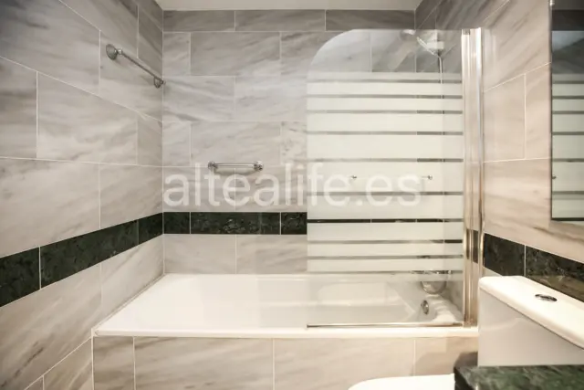 Piso en calle Xaloc photo 31