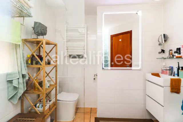 Apartamento en calle de Media photo 33