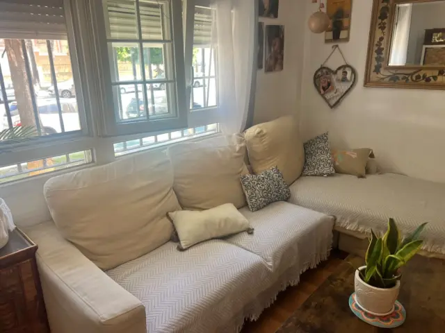 Flat on Pintor Ruiz Luna Street