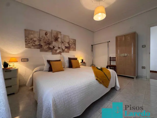 Flat at Calle del Marqués de Valdecilla, 9 photo 3