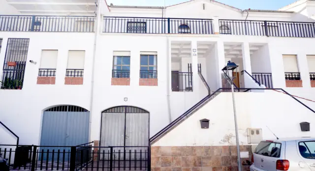 Casa en venta en Urbanización los Rosales, Iznalloz de 89.000 €