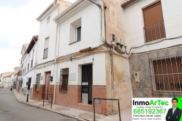 Casa en venta en Calle de Santa Ana de Illora, 33, Íllora de 44.900 €