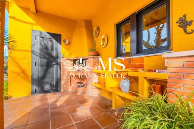 Detached house on Carrer de Can Ballesta photo 71