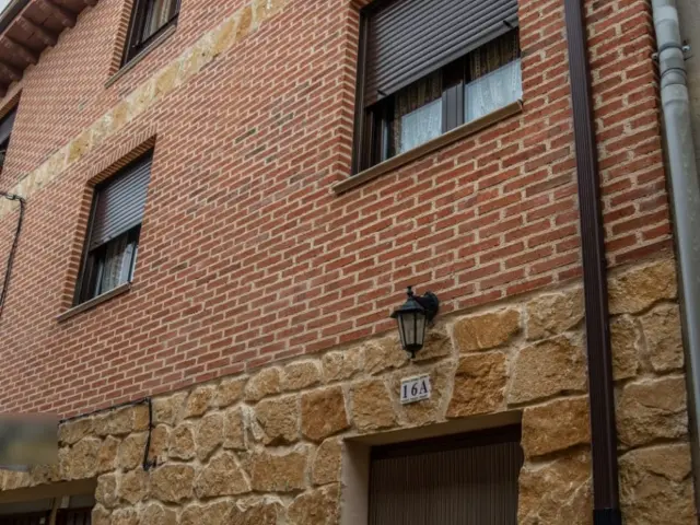 Casa en venda a Calle de los Cantarranas, Gumiel de Izán de 138.000 €