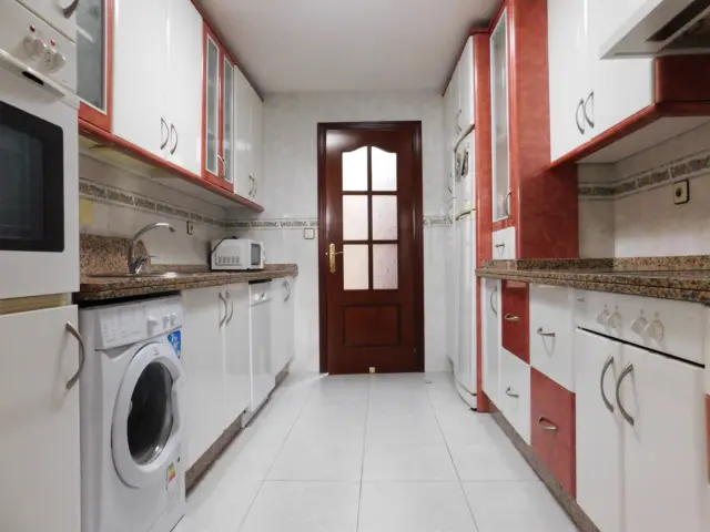Apartment on Avenida de la Manzanilla photo 2