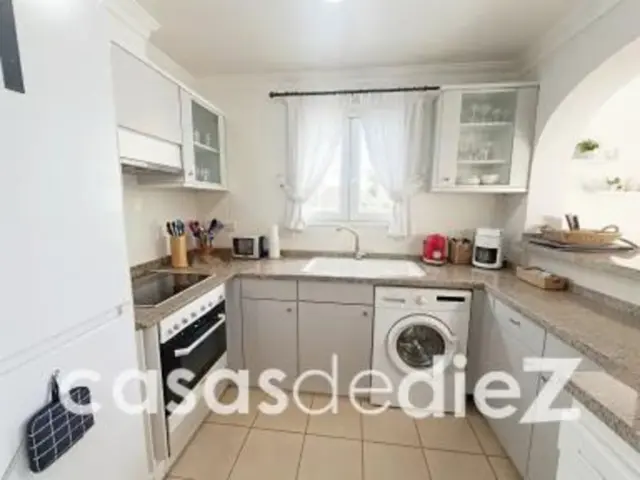 Single-family chalet on Calle Brueghel, 1 photo 10