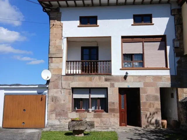 House in Barrio de la Argomilla, 38