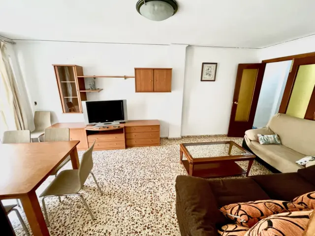 Apartament en lloguer a Carrer Alcoi, Playa de Gandia (Gandia) de 700 €<span>/mes</span>