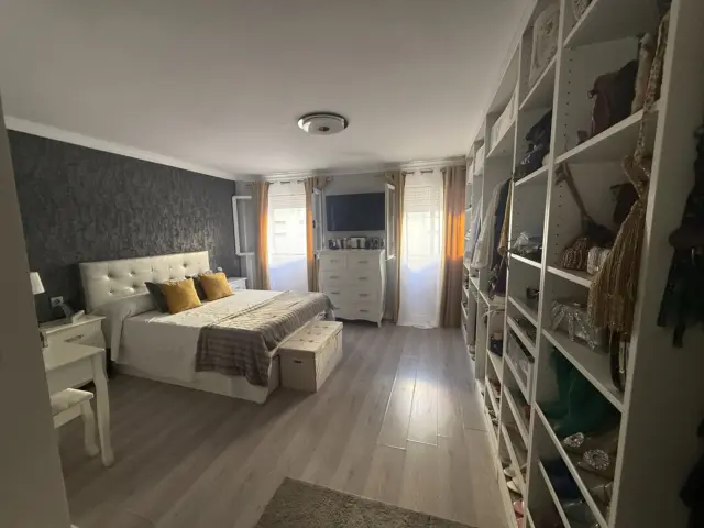 Duplex in Polígono Universidad