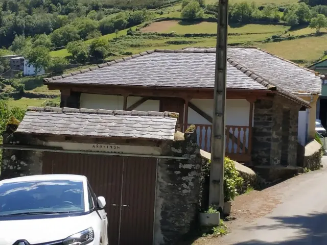 Casa unifamiliar en venda a Sarceda, Boal de 80.000 €