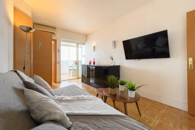 Apartamento en alquiler en Avenida del General Perón - Imagen 68