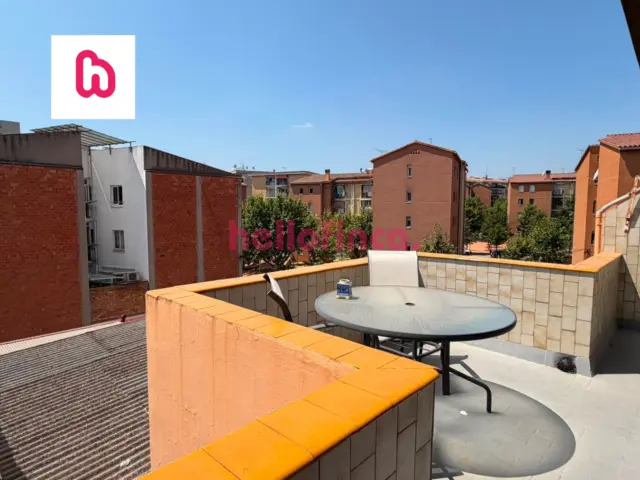 Duplex Penthouse on Avinguda dels Germans Martí photo 9
