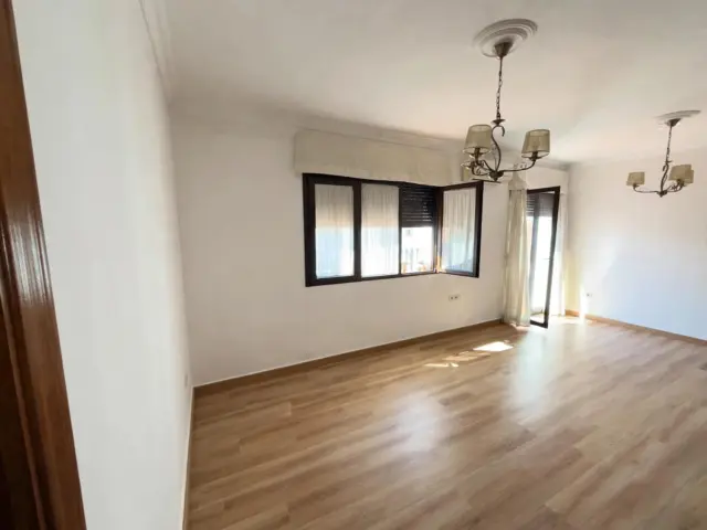 Apartment on Manuel Casana Street