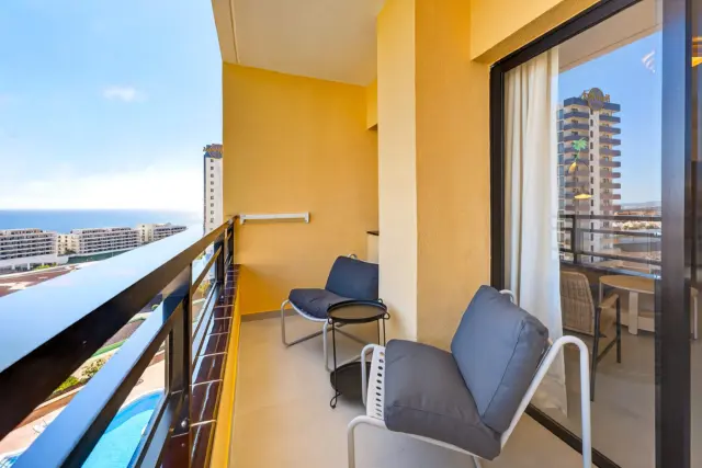 Apartment on Avenida Playa Paraíso