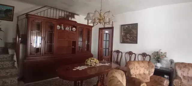 Terraced house on Calle de las Escuelas, 83