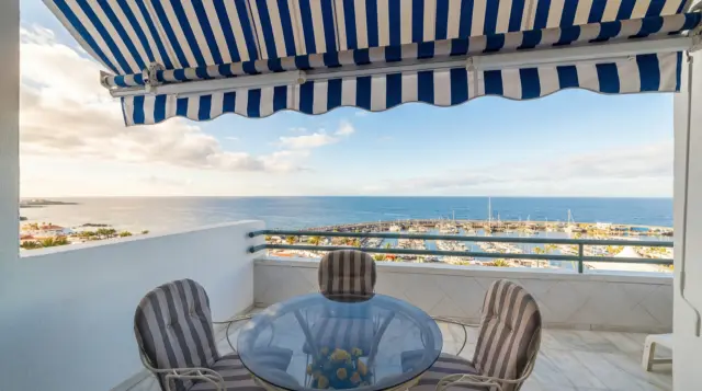 Apartment on Avenida de Colon Street, No Number, nº 1