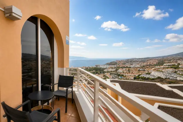 Detached villa on Avenida de Europa, 25