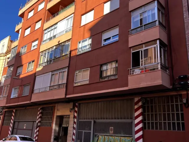 Apartment on Portugal Street, 4