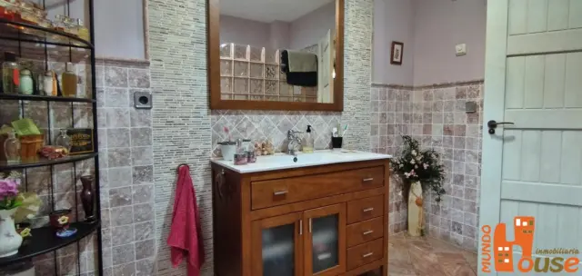 Semi-detached chalet in Urbanización Caserío de Urgel photo 18